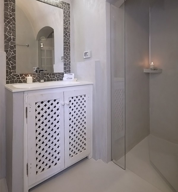 THOLOS SUITE